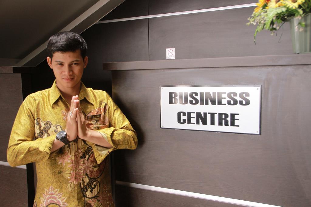 Sahid Center And Convention Hotel 3*